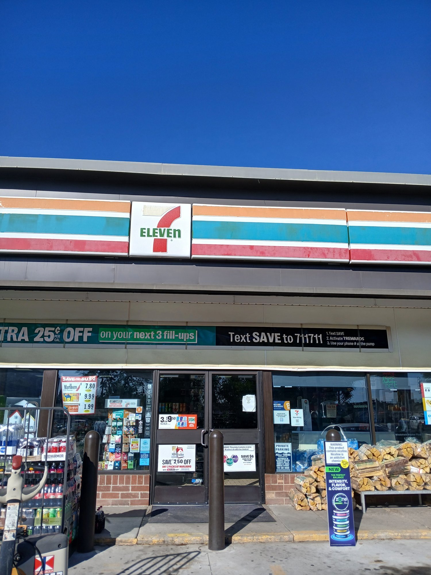 7 - Eleven Store #25265 store entrance, Colorado Springs