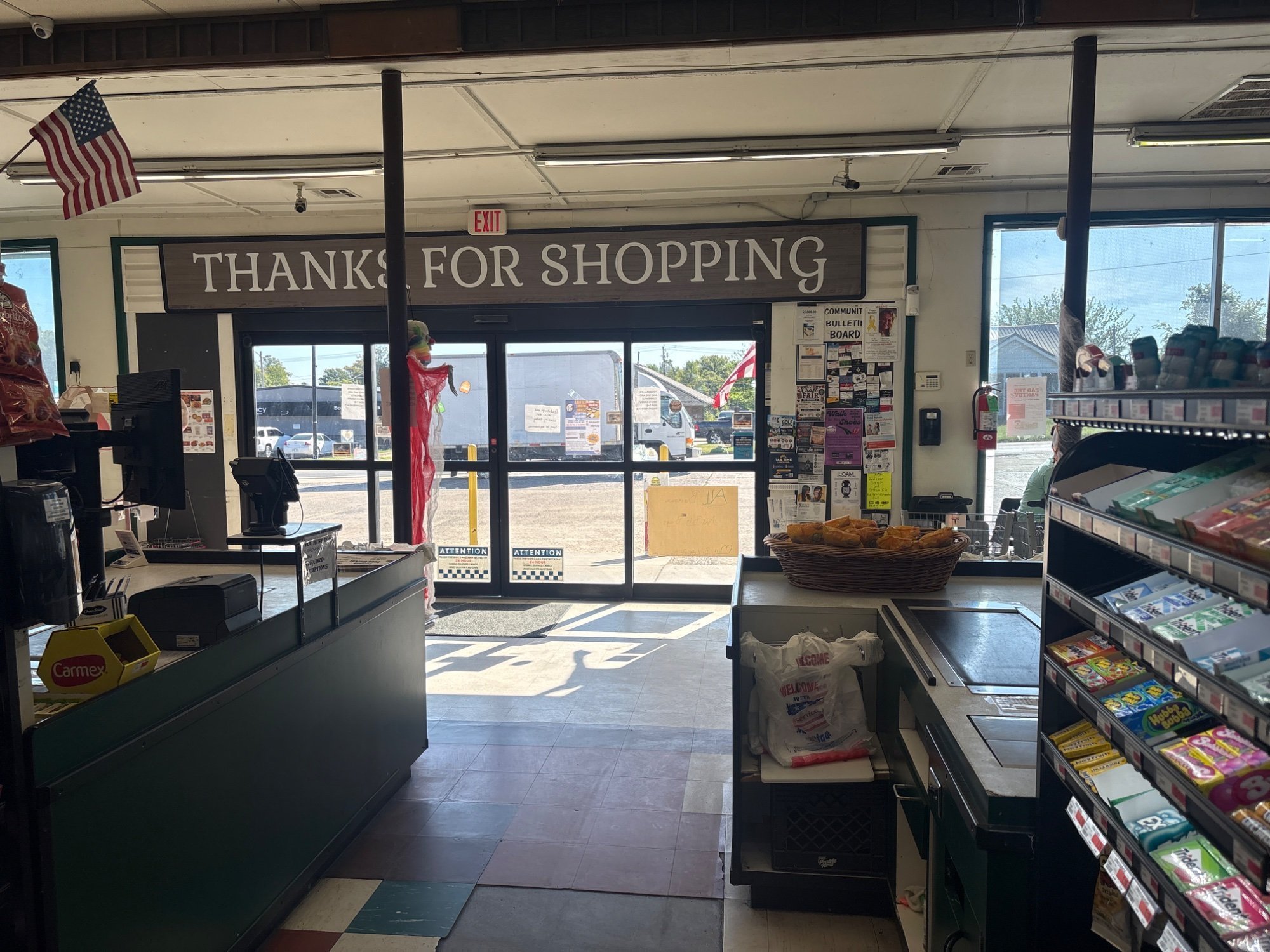 Eufaula Food Market store entrance, Eufaula