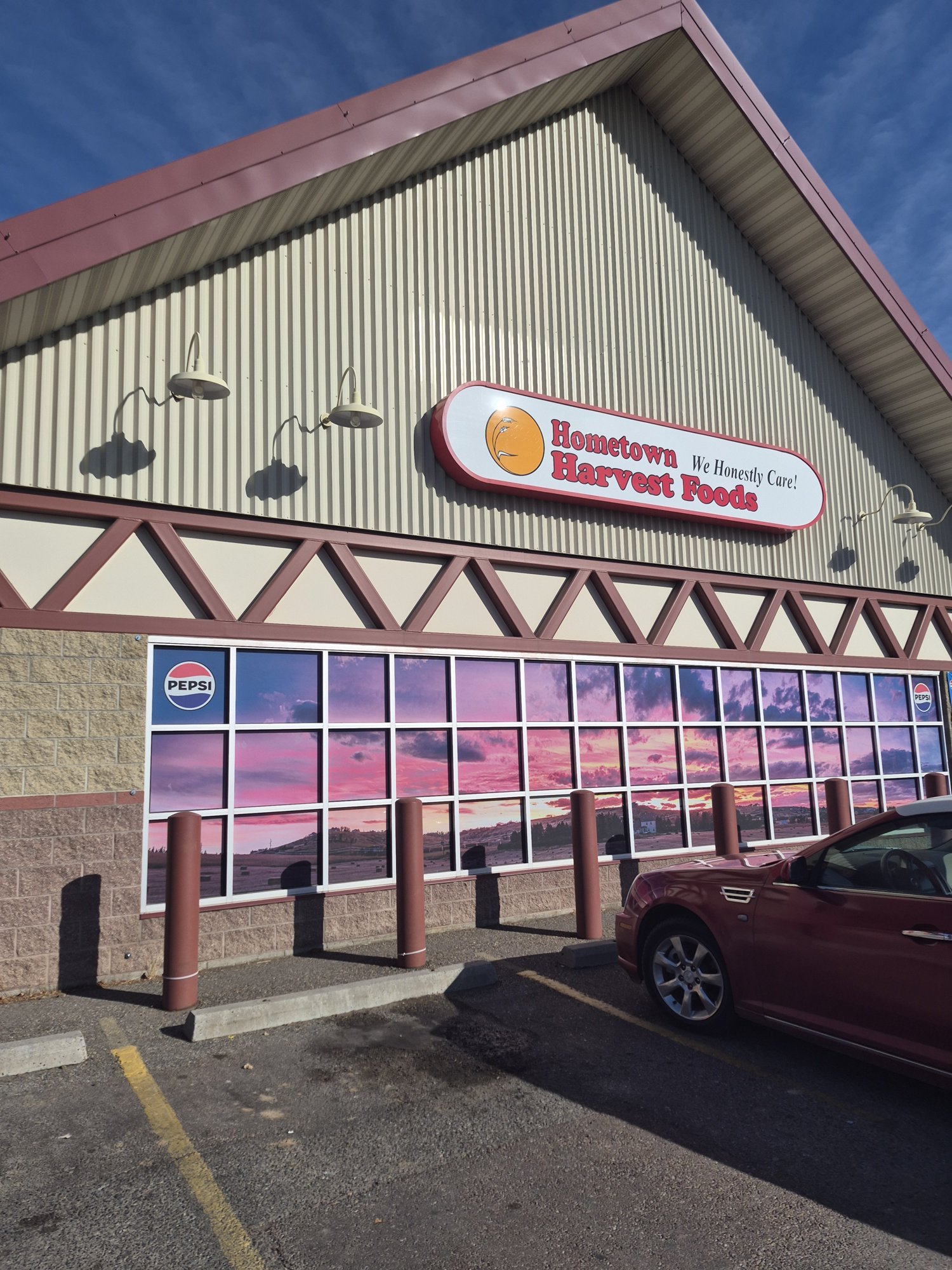 Hometown Harvest Foods store entrance, Great Falls