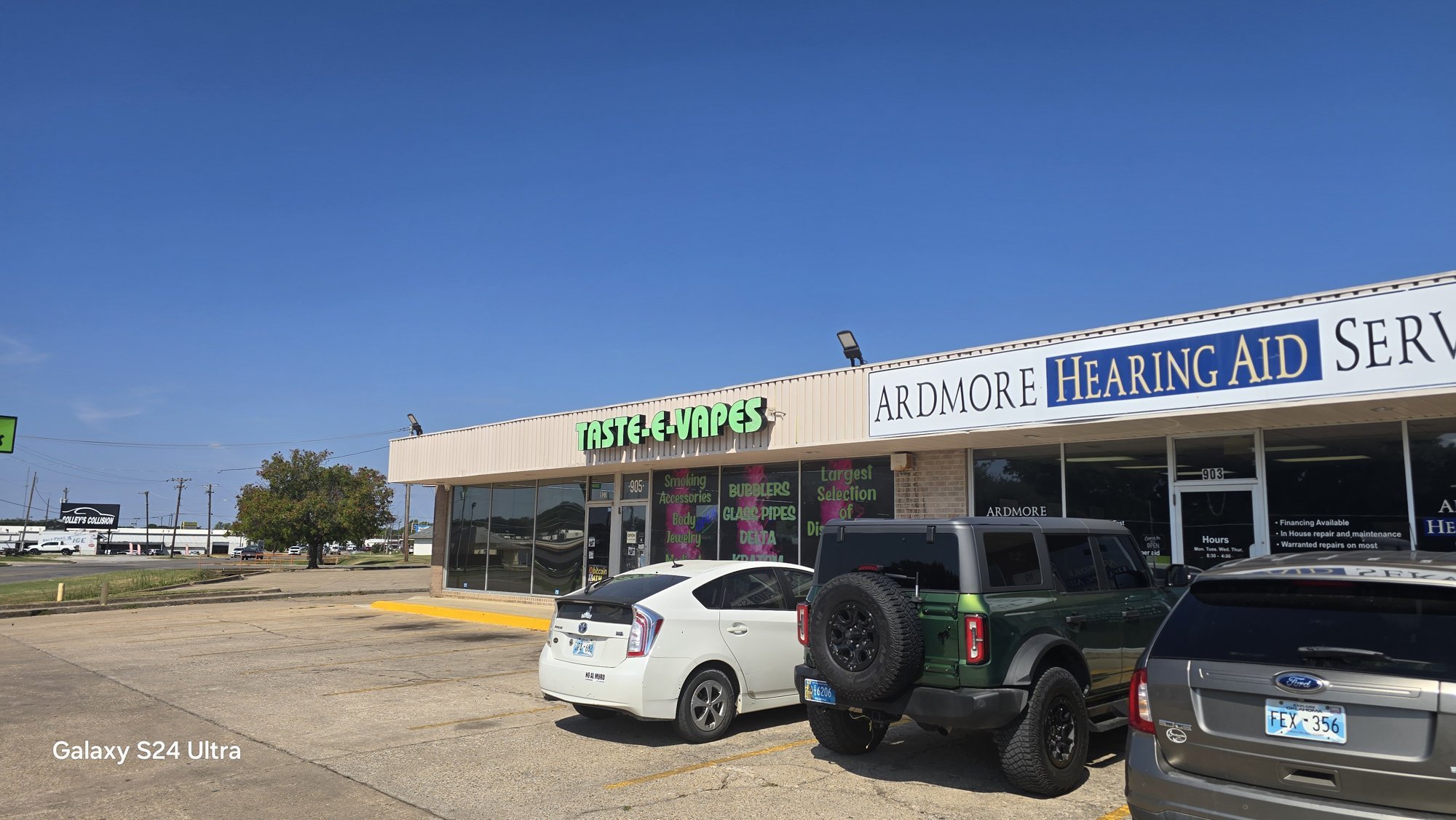 Taste-E-Vapes - Ardmore store entrance, Ardmore