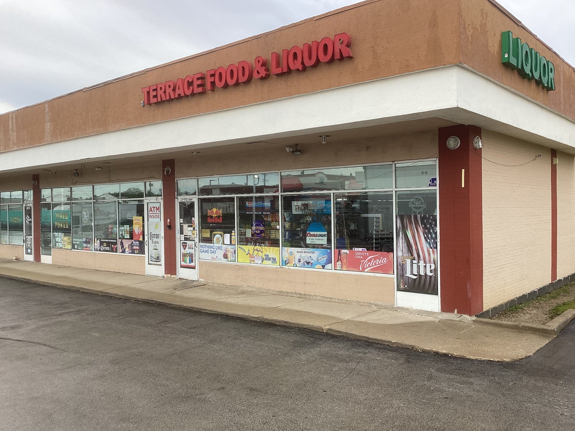 Terrace Food & Liquor Store store entrance, Villa Park